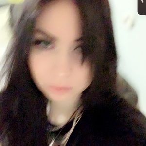 Meet your Posher, Isabella